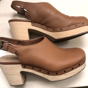Loft clogs